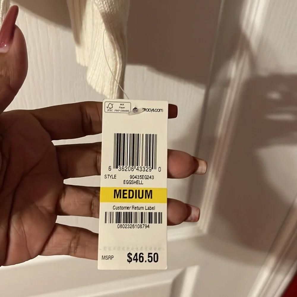 ❌❌❌SOLD❌❌❌Karen Scott Sweater - Picture 5 of 5